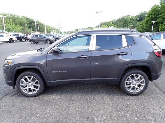 2024 Jeep Compass Latitude Lux