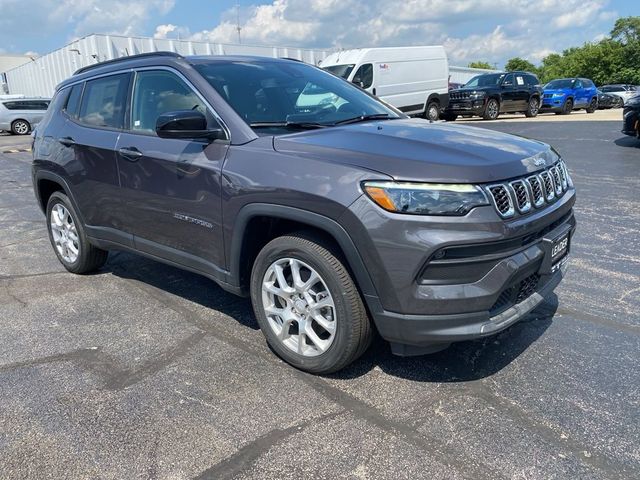 2024 Jeep Compass Latitude Lux