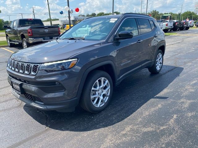 2024 Jeep Compass Latitude Lux