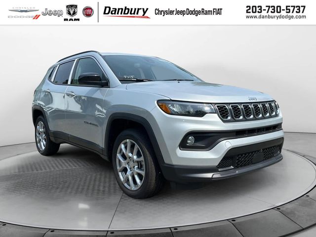 2024 Jeep Compass Latitude Lux