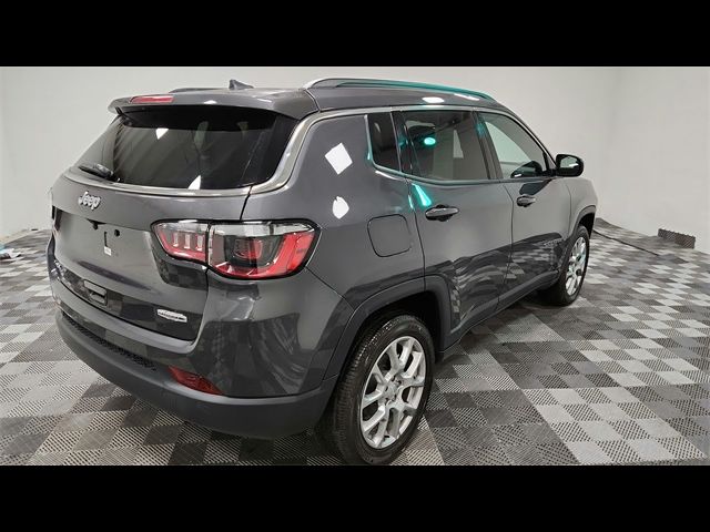 2024 Jeep Compass Latitude Lux