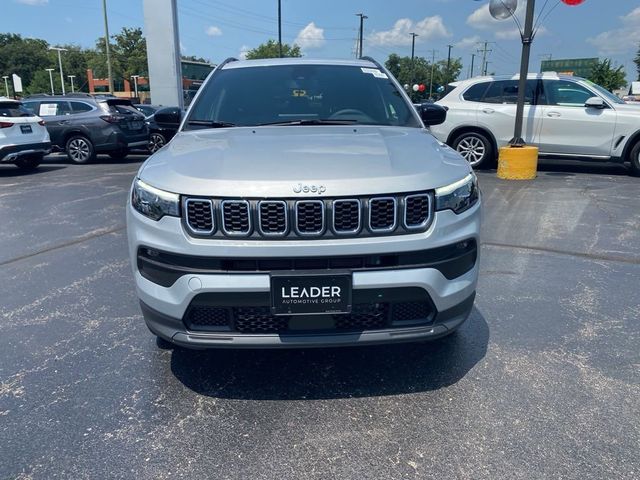 2024 Jeep Compass Latitude Lux