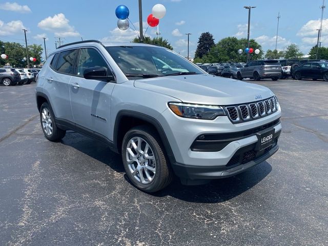 2024 Jeep Compass Latitude Lux