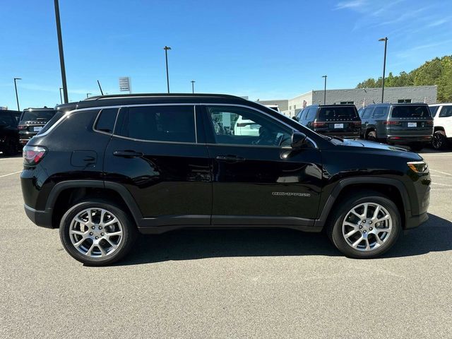 2024 Jeep Compass Latitude Lux