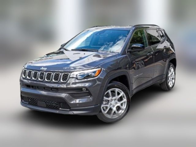 2024 Jeep Compass Latitude Lux