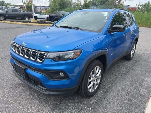 2024 Jeep Compass Latitude Lux