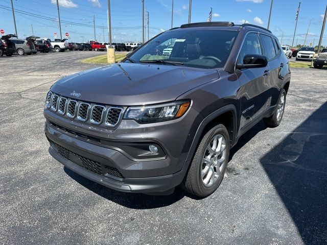 2024 Jeep Compass Latitude Lux