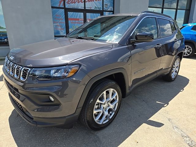 2024 Jeep Compass Latitude Lux