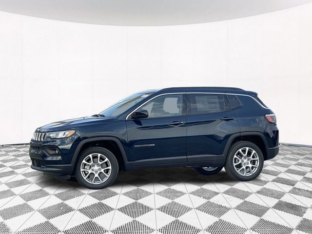 2024 Jeep Compass Latitude Lux