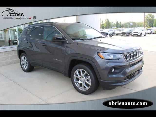 2024 Jeep Compass Latitude Lux