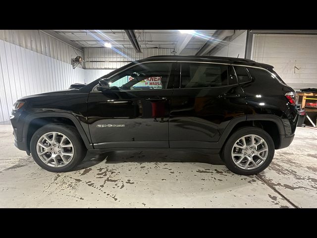 2024 Jeep Compass Latitude Lux