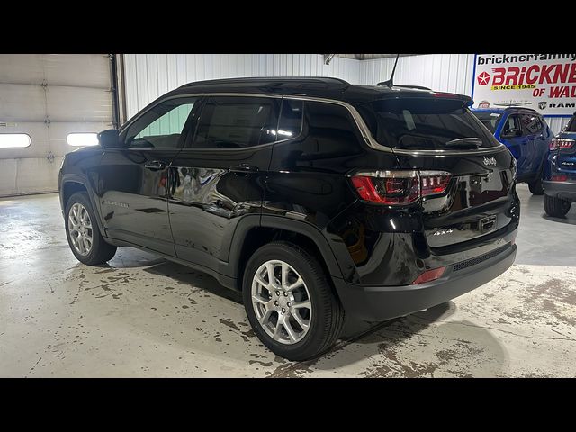 2024 Jeep Compass Latitude Lux