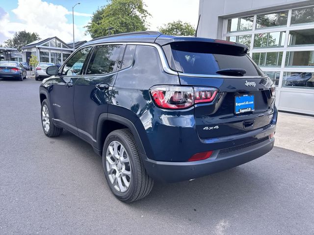 2024 Jeep Compass Latitude Lux