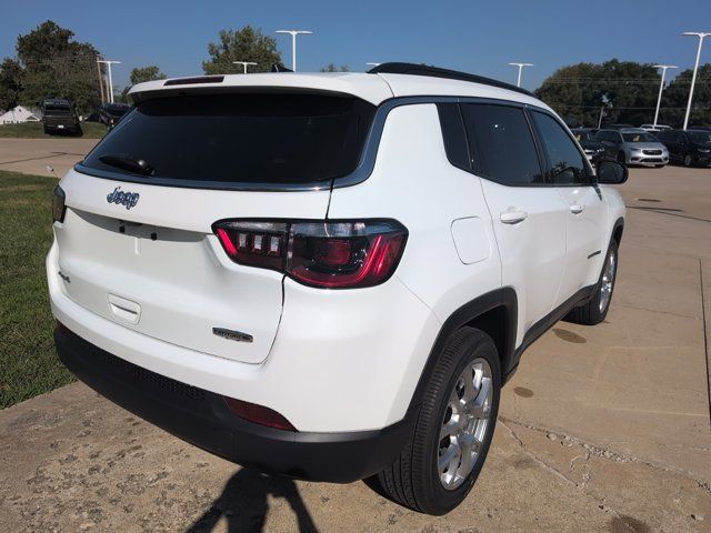 2024 Jeep Compass Latitude Lux