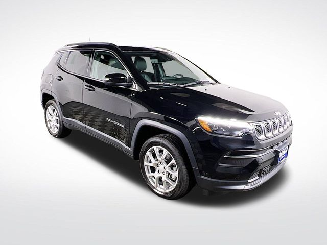 2024 Jeep Compass Latitude Lux