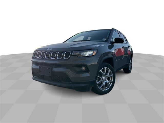 2024 Jeep Compass Latitude Lux