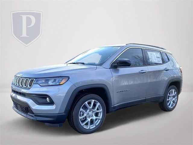 2024 Jeep Compass Latitude Lux