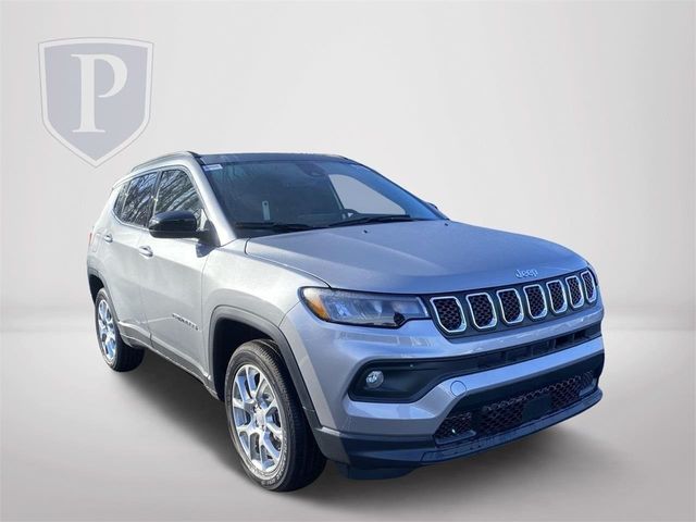 2024 Jeep Compass Latitude Lux