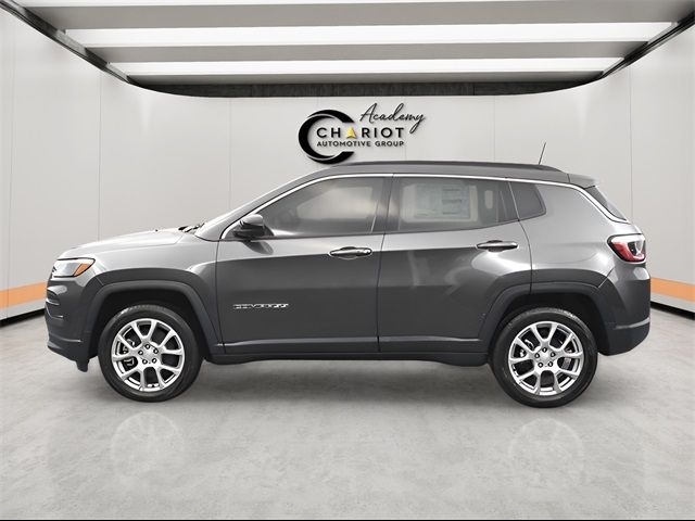 2024 Jeep Compass Latitude Lux