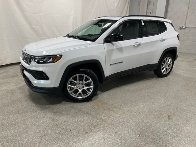 2024 Jeep Compass Latitude Lux