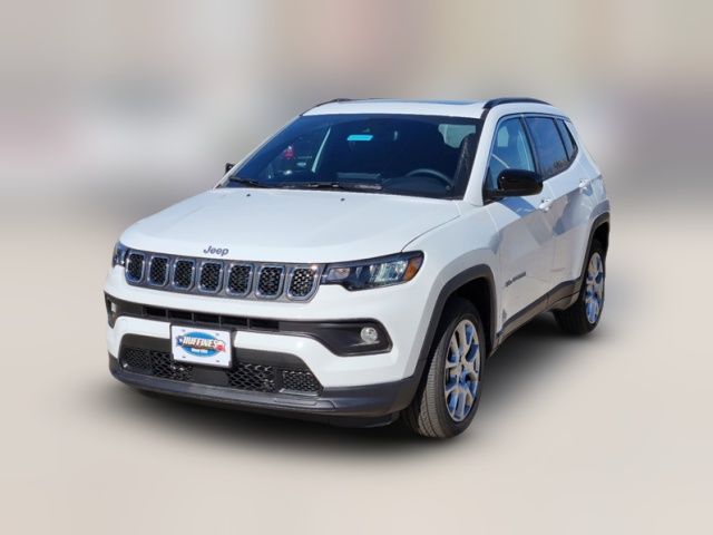 2024 Jeep Compass Latitude Lux