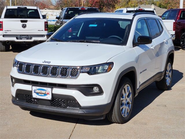 2024 Jeep Compass Latitude Lux