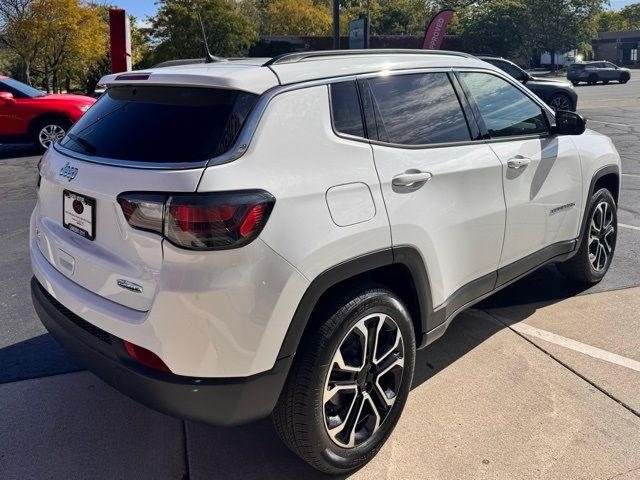 2024 Jeep Compass Latitude Lux