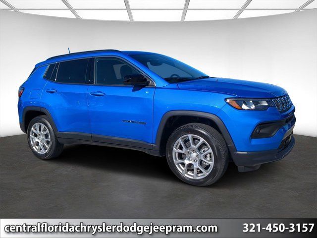 2024 Jeep Compass Latitude Lux