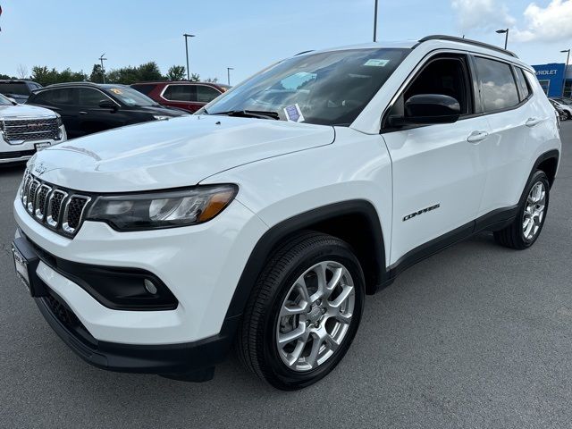 2024 Jeep Compass Latitude Lux