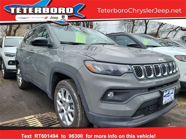 2024 Jeep Compass Latitude Lux