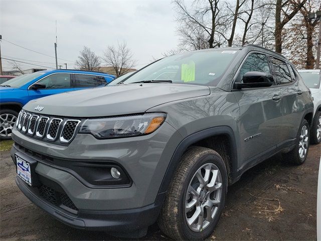 2024 Jeep Compass Latitude Lux