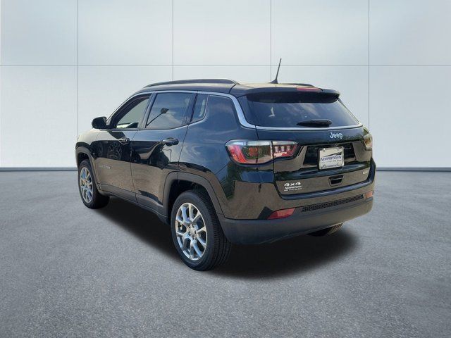 2024 Jeep Compass Latitude Lux