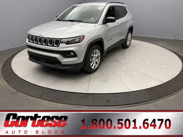 2024 Jeep Compass Latitude Lux