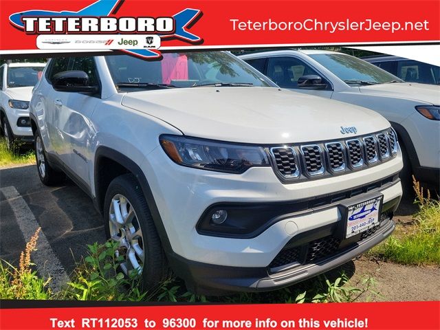 2024 Jeep Compass Latitude Lux