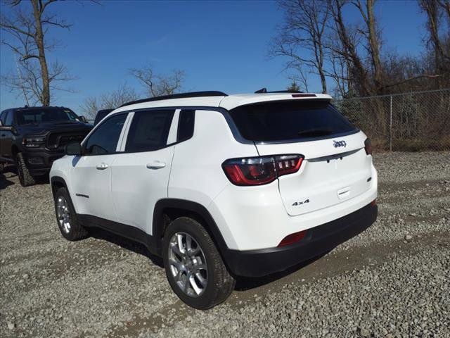 2024 Jeep Compass Latitude Lux