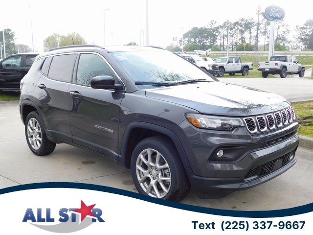 2024 Jeep Compass Latitude Lux