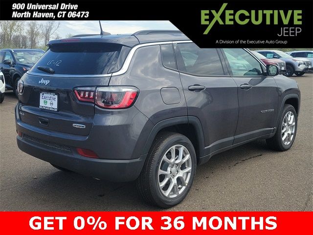 2024 Jeep Compass Latitude Lux