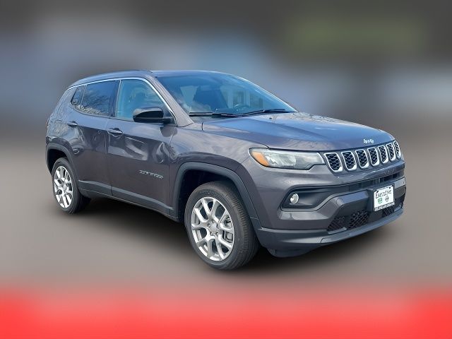 2024 Jeep Compass Latitude Lux