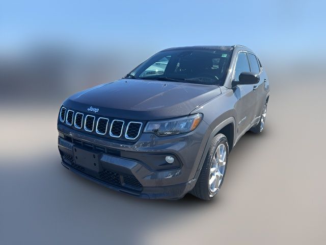 2024 Jeep Compass Latitude Lux