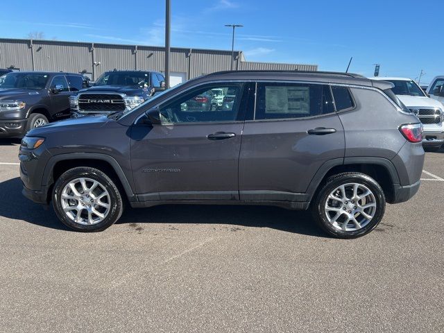 2024 Jeep Compass Latitude Lux