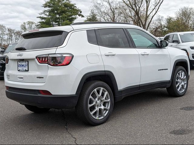 2024 Jeep Compass Latitude Lux