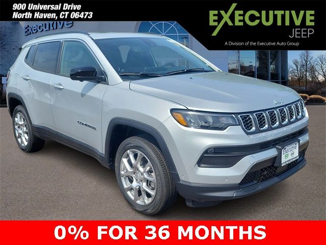 2024 Jeep Compass Latitude Lux