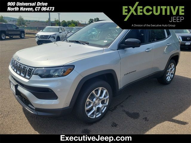 2024 Jeep Compass Latitude Lux