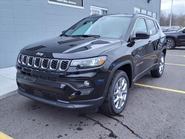 2024 Jeep Compass Latitude Lux