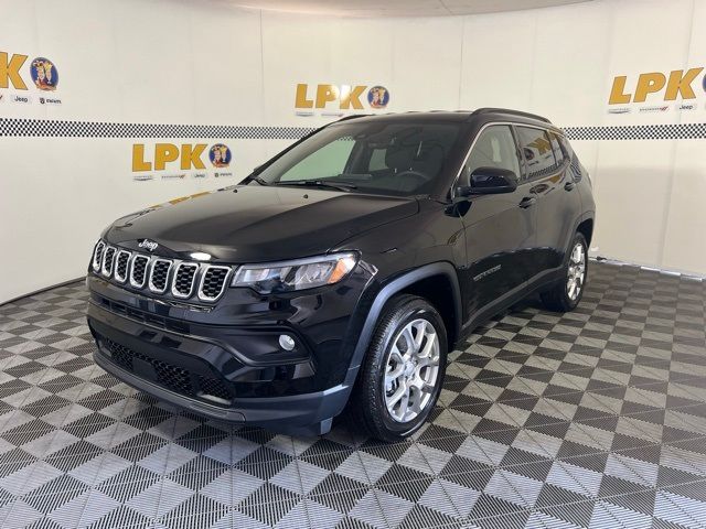 2024 Jeep Compass Latitude Lux