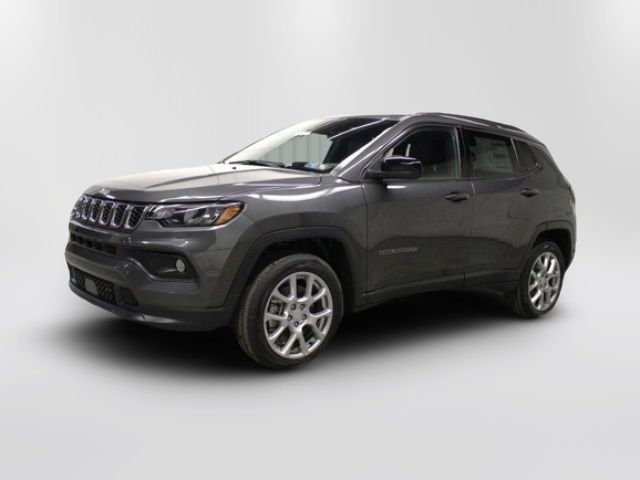 2024 Jeep Compass Latitude Lux