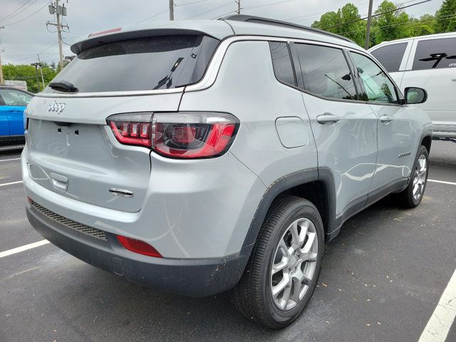 2024 Jeep Compass Latitude Lux