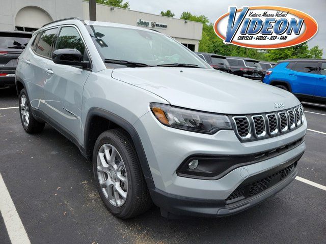 2024 Jeep Compass Latitude Lux