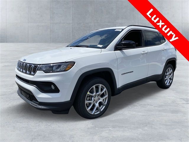 2024 Jeep Compass Latitude Lux