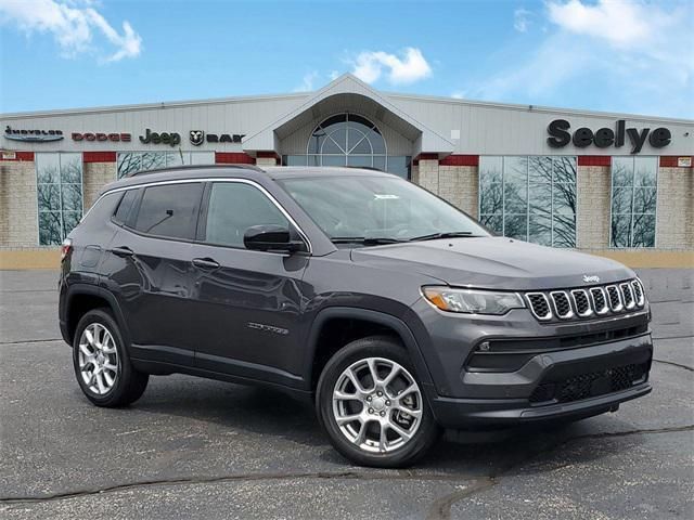 2024 Jeep Compass Latitude Lux